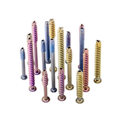 tornillos canulados